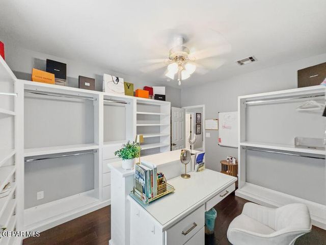 6084 VIA HERMOSA Court, El Paso, TX 79912