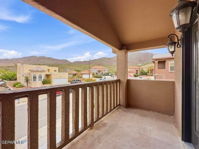 6084 VIA HERMOSA Court, El Paso, TX 79912