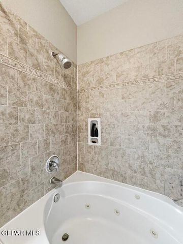 6084 VIA HERMOSA Court, El Paso, TX 79912