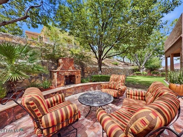 6084 VIA HERMOSA Court, El Paso, TX 79912
