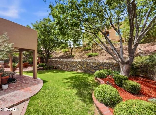 6084 VIA HERMOSA Court, El Paso, TX 79912