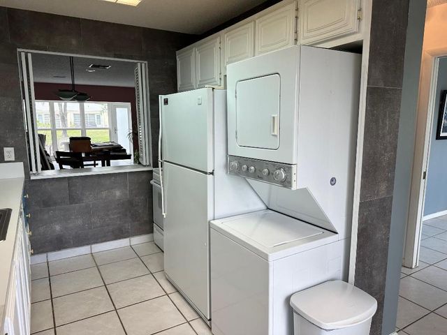 13749 Flora Place B, Delray Beach, FL 33484