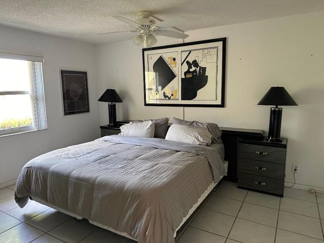 13749 Flora Place B, Delray Beach, FL 33484