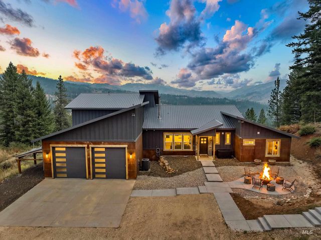 22 Dust Court, Boise, ID 83716