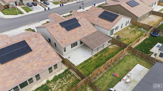 7425 Peach Grove Lane, Bakersfield, CA 93313