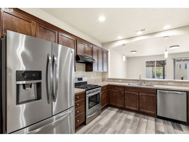 5704 Ne 47TH St, Vancouver, WA 98661