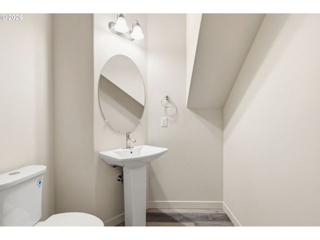 5704 Ne 47TH St, Vancouver, WA 98661