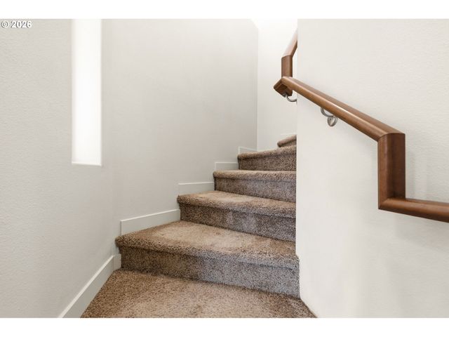 5704 Ne 47TH St, Vancouver, WA 98661