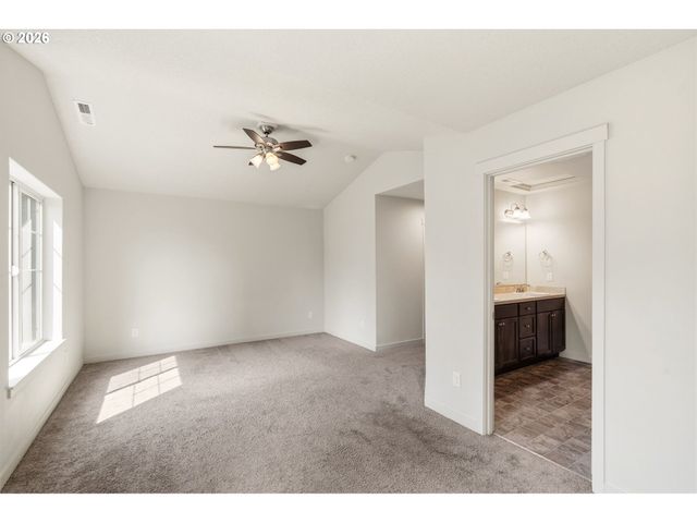 5704 Ne 47TH St, Vancouver, WA 98661