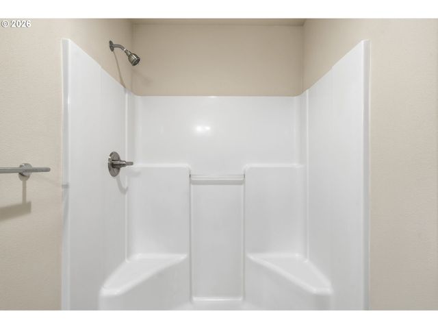 5704 Ne 47TH St, Vancouver, WA 98661