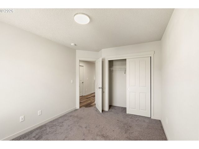 5704 Ne 47TH St, Vancouver, WA 98661