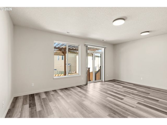 5704 Ne 47TH St, Vancouver, WA 98661