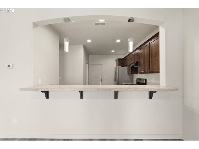 5704 Ne 47TH St, Vancouver, WA 98661