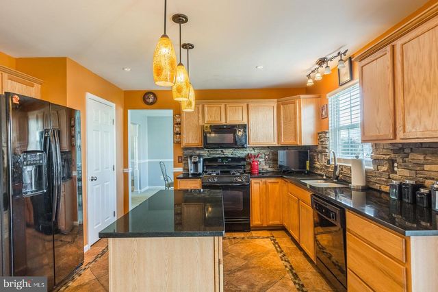 16397 TOPSAIL LN, Woodbridge, VA 22191