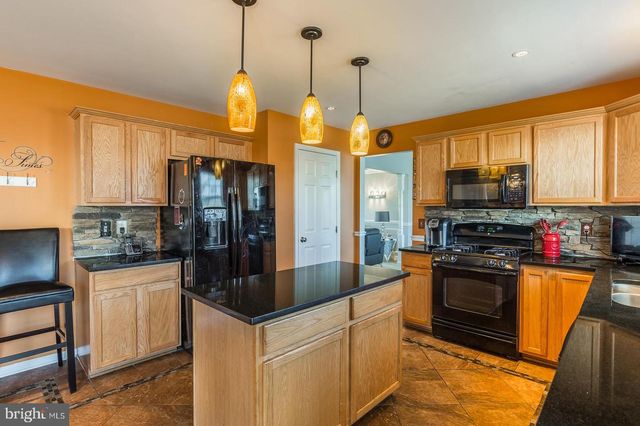 16397 TOPSAIL LN, Woodbridge, VA 22191