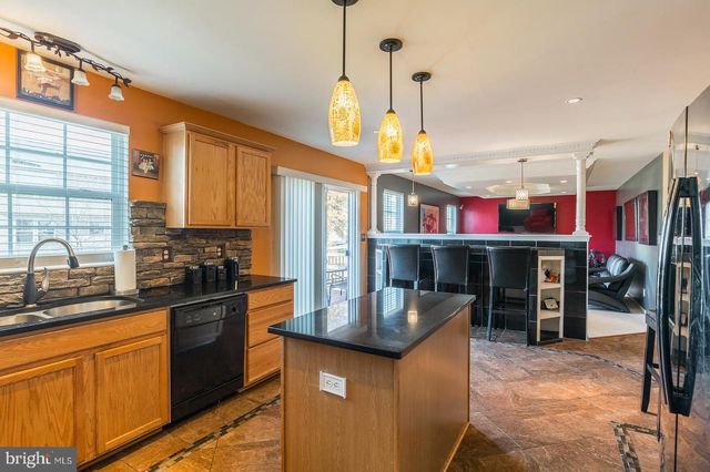 16397 TOPSAIL LN, Woodbridge, VA 22191