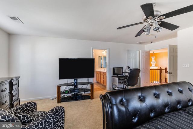 16397 TOPSAIL LN, Woodbridge, VA 22191