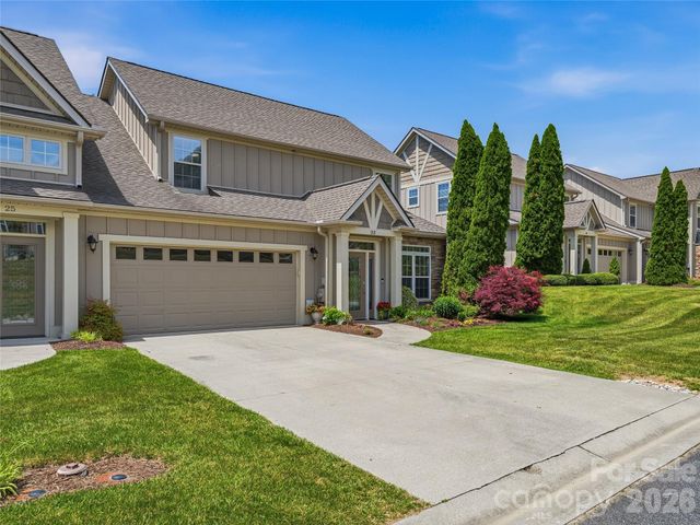 33 Florian Lane, Fletcher, NC 28732