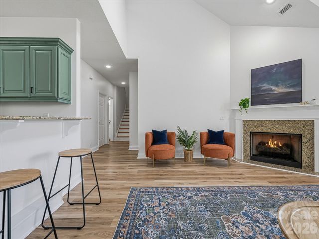 33 Florian Lane, Fletcher, NC 28732