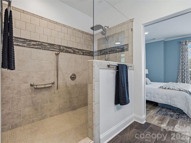 33 Florian Lane, Fletcher, NC 28732