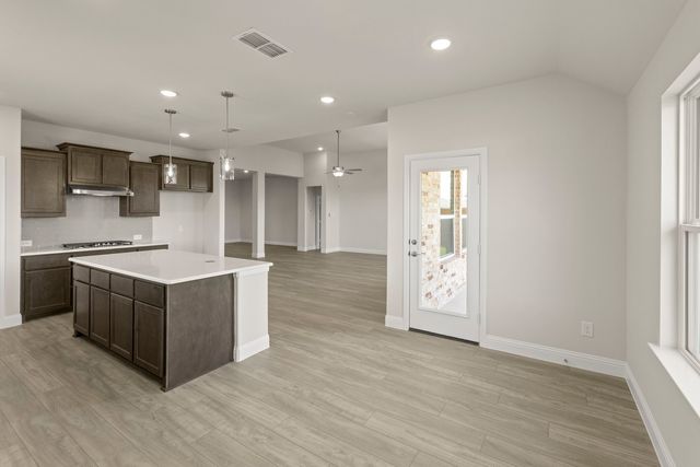 3937 Melica Lane, Heartland, TX 75114