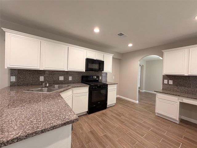 4406 Eaglewood Trail Drive, Fresno, TX 77545