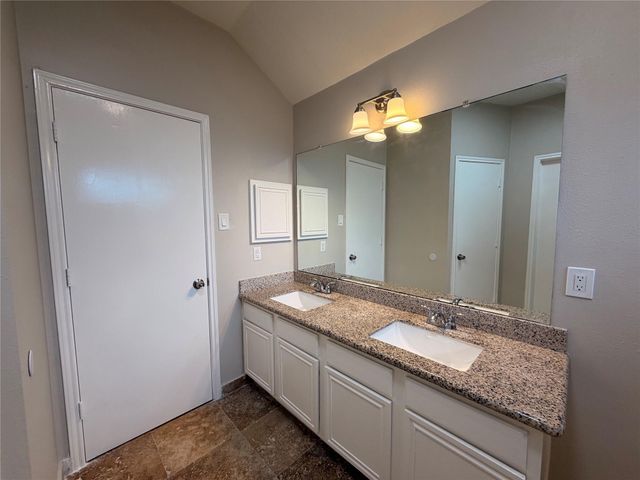 4406 Eaglewood Trail Drive, Fresno, TX 77545