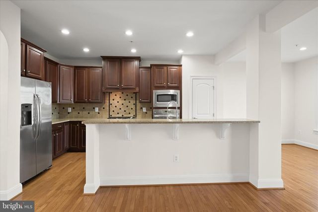 4951 COLLINGTONS BOUNTY DR, Bowie, MD 20720