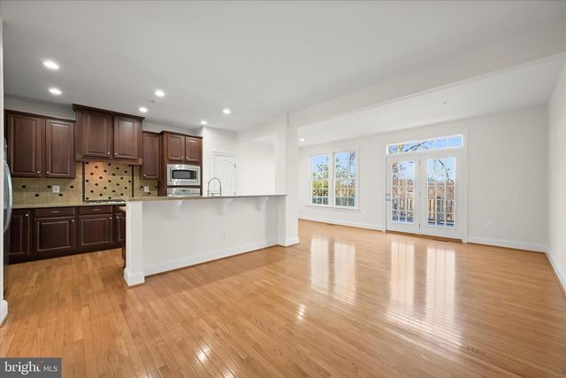 4951 COLLINGTONS BOUNTY DR, Bowie, MD 20720