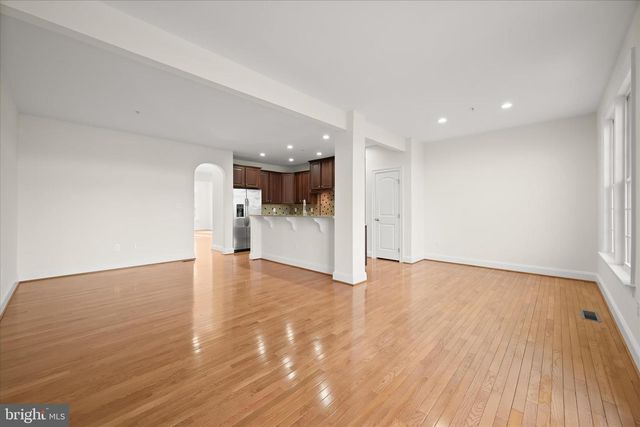 4951 COLLINGTONS BOUNTY DR, Bowie, MD 20720