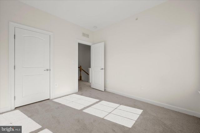 4951 COLLINGTONS BOUNTY DR, Bowie, MD 20720