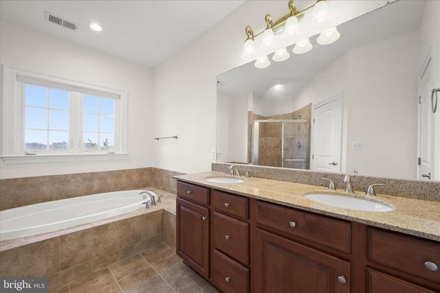 4951 COLLINGTONS BOUNTY DR, Bowie, MD 20720