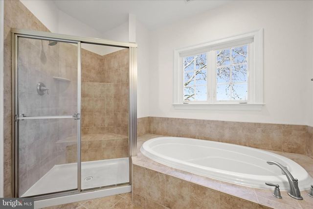 4951 COLLINGTONS BOUNTY DR, Bowie, MD 20720