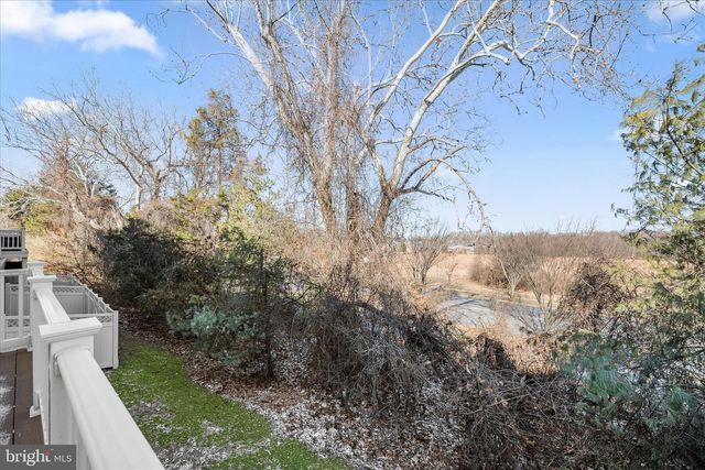 4951 COLLINGTONS BOUNTY DR, Bowie, MD 20720