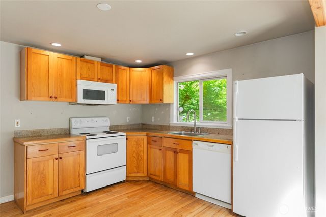 18833 NE 143rd Street, Woodinville, WA 98072
