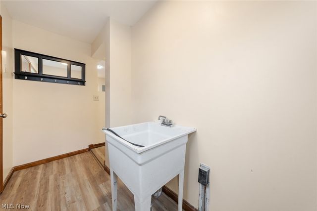 4385 W 229th Street, Fairview Park, OH 44126