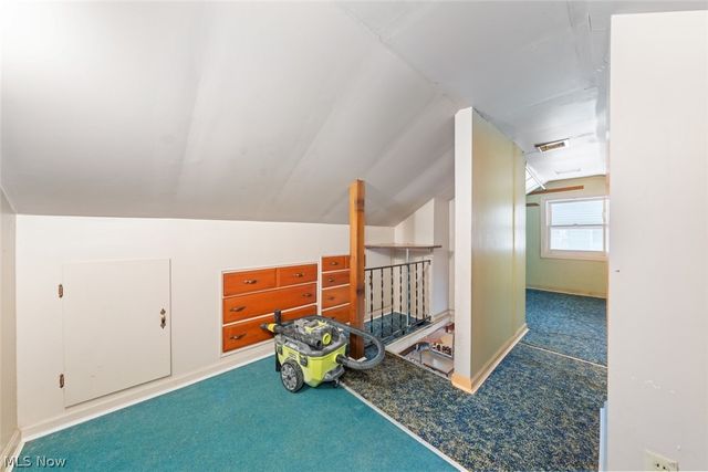 4385 W 229th Street, Fairview Park, OH 44126