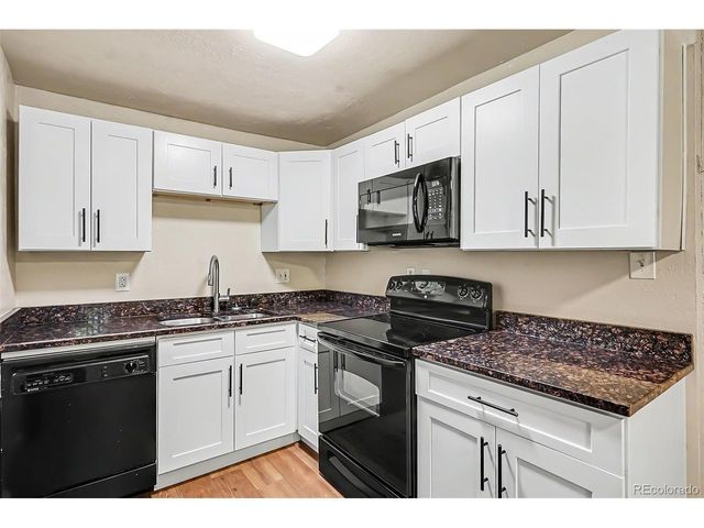 875 S Quebec St 24, Denver, CO 80247