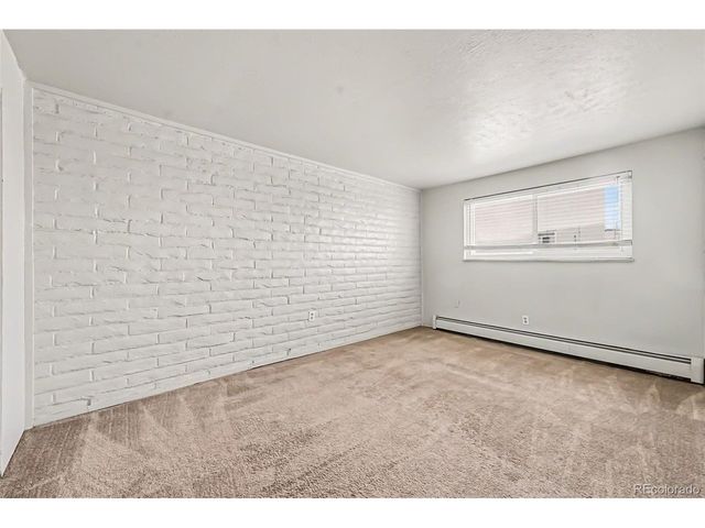 875 S Quebec St 24, Denver, CO 80247
