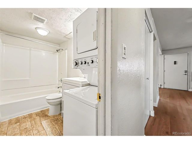 875 S Quebec St 24, Denver, CO 80247
