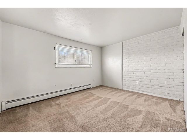 875 S Quebec St 24, Denver, CO 80247