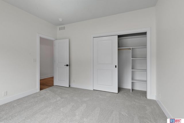 663 Eloise Avenue, Lincoln, NE 68520
