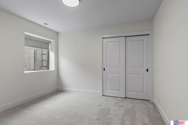 663 Eloise Avenue, Lincoln, NE 68520