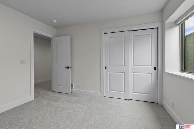 663 Eloise Avenue, Lincoln, NE 68520