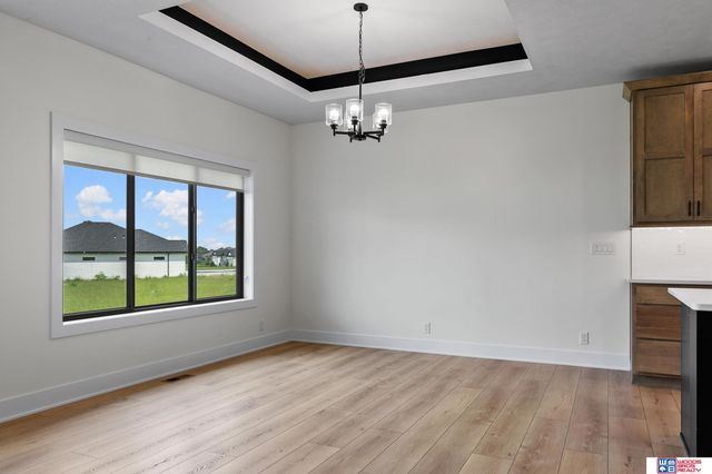 663 Eloise Avenue, Lincoln, NE 68520