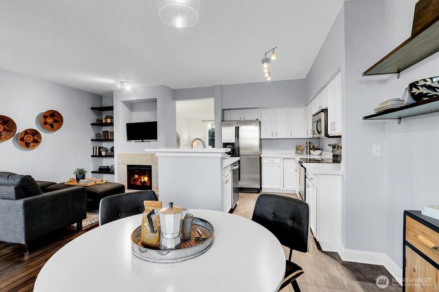 7004 Holly Park Drive S, Seattle, WA 98118