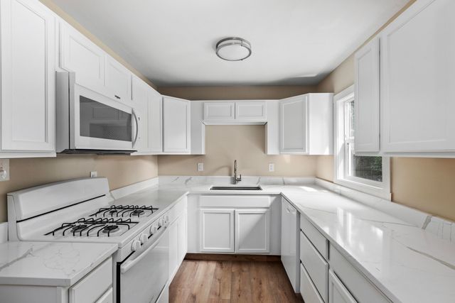 4171 W 39th Avenue, Hobart, IN 46342