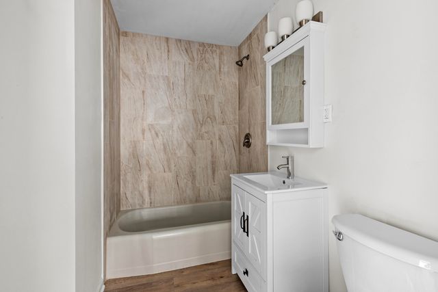 4171 W 39th Avenue, Hobart, IN 46342