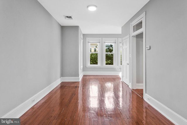 331 E ST NE, Washington, DC 20002
