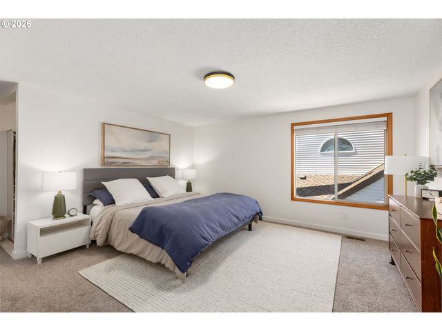 16050 Nw SOMERSET Dr, Beaverton, OR 97006